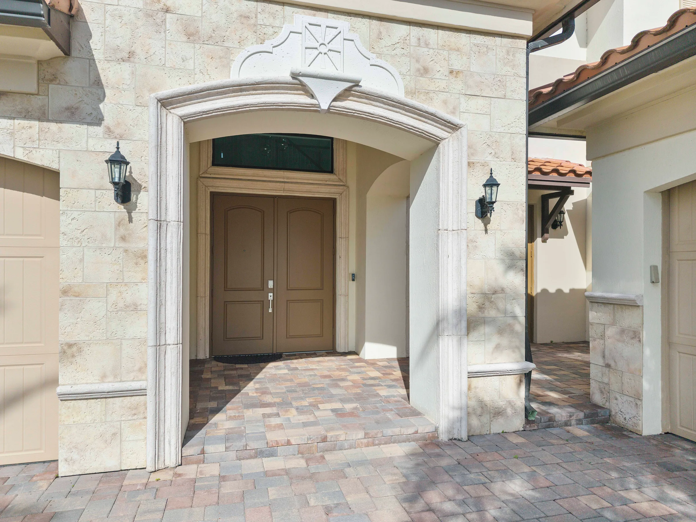 Empty home — 8685 Parkland Bay Dr